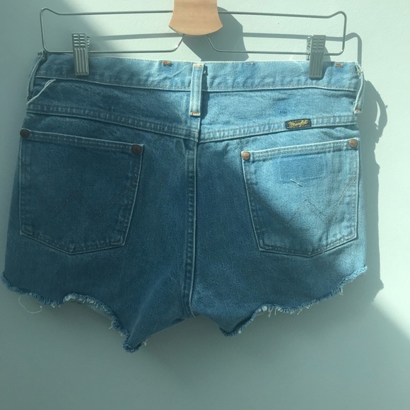 Urban Outfitters Vintage High Rise Short - Picture 5 of 7